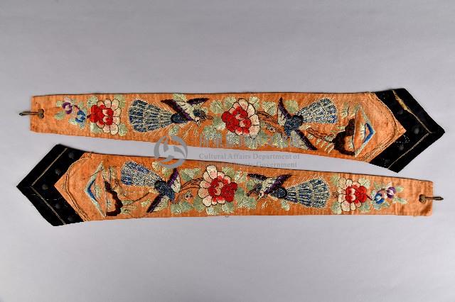 刺繡橘底孔雀牡丹劍帶藏品圖，第1張