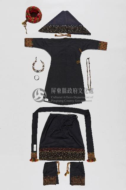 刺繡黑色女性服飾藏品圖，第2張