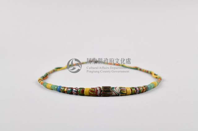 琉璃珠頸飾藏品圖，第2張