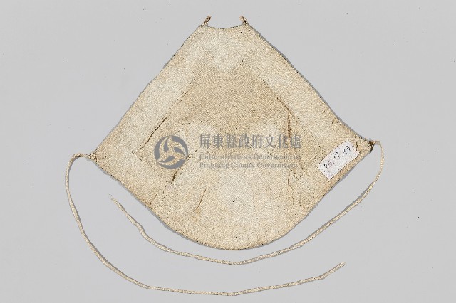 貼布鏤空肚兜藏品圖，第2張