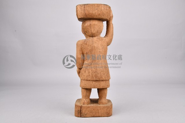 頭頂籃子女性立像人偶藏品圖，第2張
