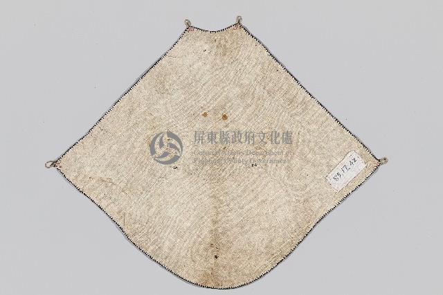 花鳥刺繡肚兜藏品圖，第2張