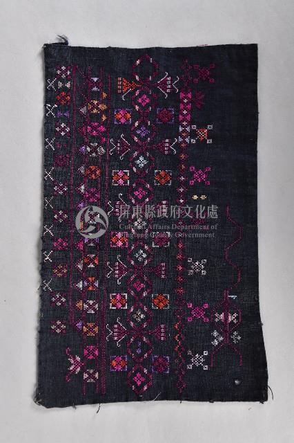 十字繡黑底布樣藏品圖，第1張