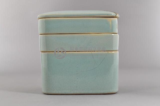 天青釉三層陶便當盒藏品圖，第2張