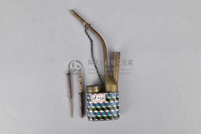 琺瑯方格雙筒水煙斗藏品圖，第1張