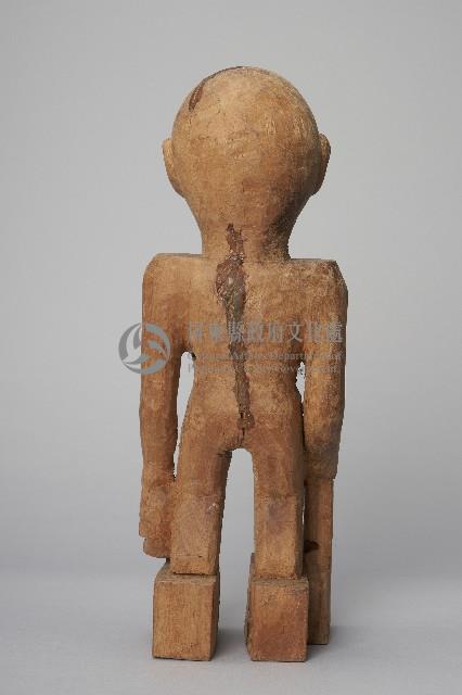 持槍獵頭男性木製立像人偶藏品圖，第2張