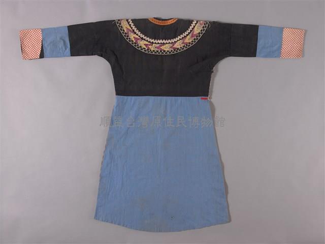 長衣藏品圖，第1張