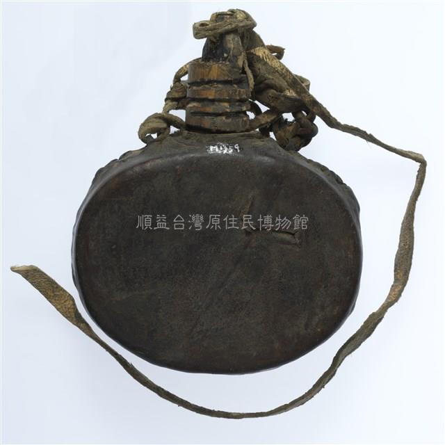Gunpowder Container Collection Image, Figure 2, Total 3 Figures