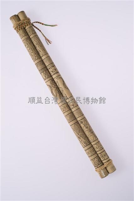 Double-barreled Nose Flute Collection Image, Figure 2, Total 2 Figures