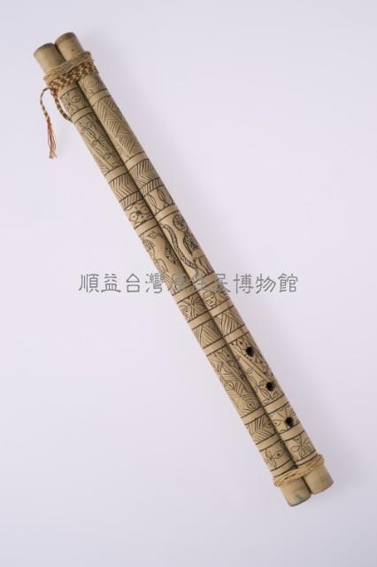 Double-barreled Nose Flute Collection Image, Figure 1, Total 2 Figures