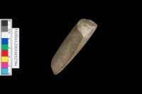 大型扁平有段石鑿藏品圖，第4張