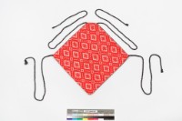 胸兜藏品圖，第1張