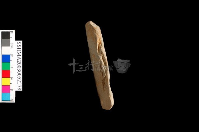 大型磨製石錛藏品圖，第2張