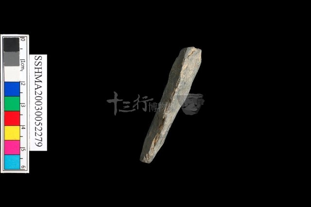 大型打製石錛藏品圖，第3張