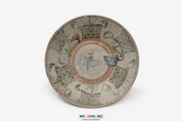 瓷盤藏品圖，第2張