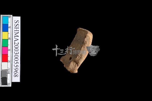 細砂陶.圈足(有穿孔)藏品圖，第2張