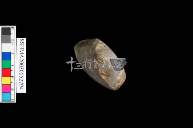 大型扁平有段石鑿藏品圖，第5張