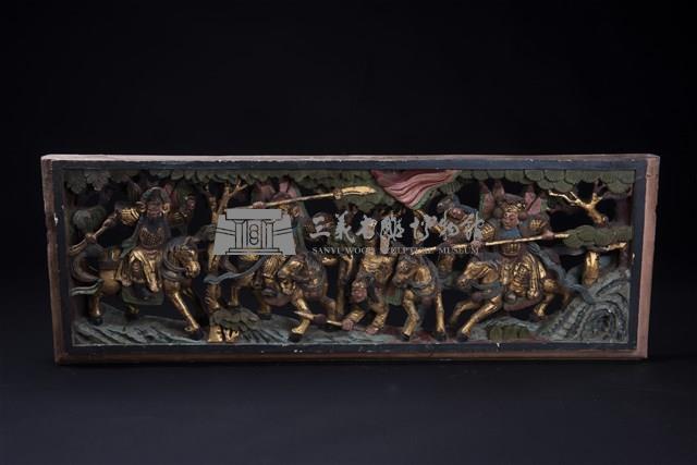 廟宇迴廊橫樑木雕藏品圖，第1張