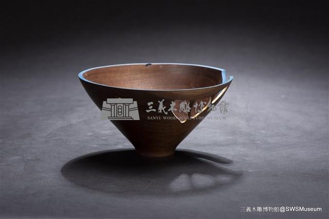 沿著虛線系列藏品圖，第1張