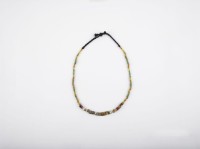 琉璃珠頸飾藏品圖，第2張