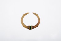 山豬牙飾材藏品圖，第1張