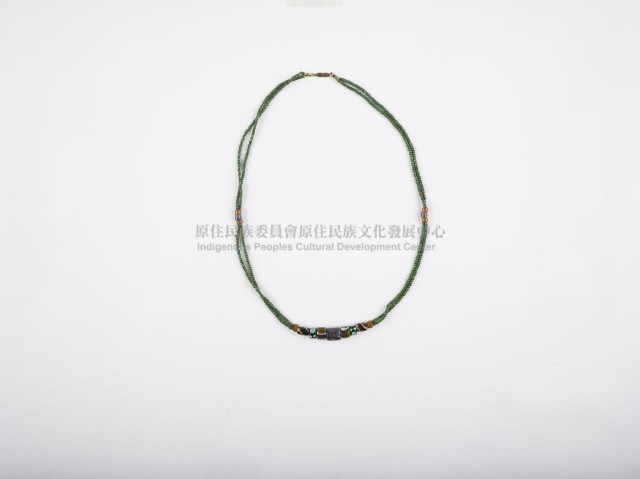 琉璃珠胸飾藏品圖，第1張