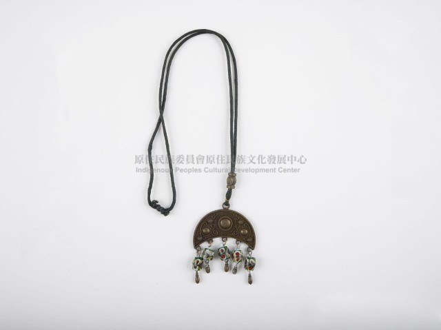 琉璃珠胸飾藏品圖，第2張