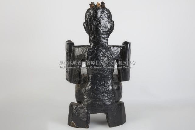 原住民工藝雕刻椅藏品圖，第2張