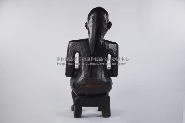 原住民工藝雕刻椅藏品圖，第2張