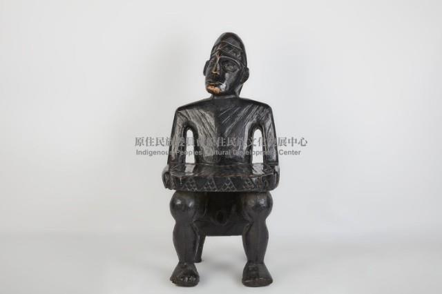原住民工藝雕刻椅藏品圖，第1張