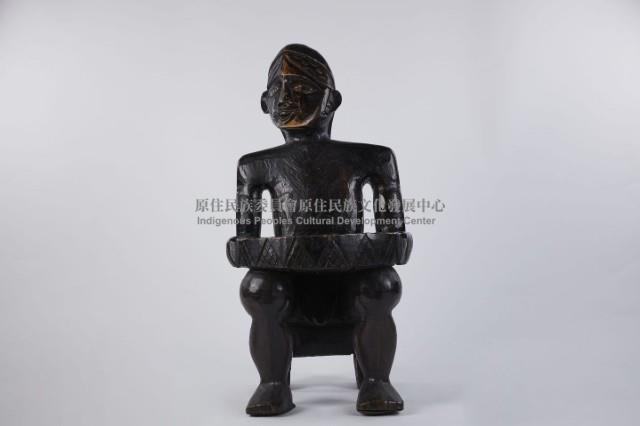 原住民工藝雕刻椅藏品圖，第1張