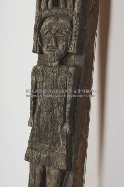 排灣族屋豎板（柱）、木雕屋柱藏品圖，第3張