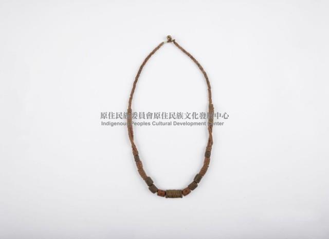 陶珠胸飾藏品圖，第1張