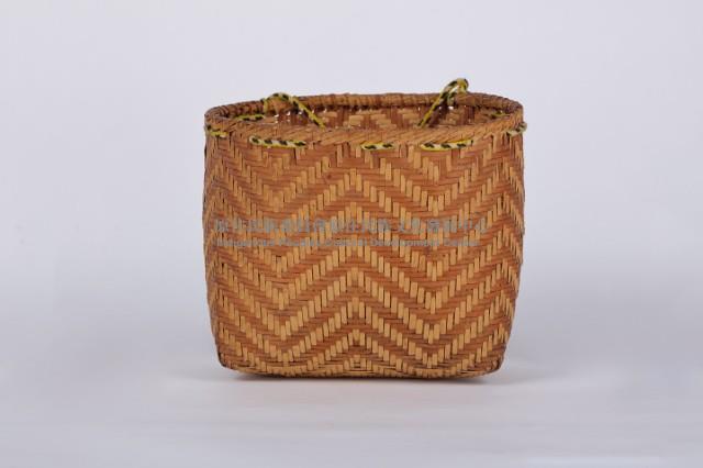 女用竹簍、竹簍藏品圖，第1張