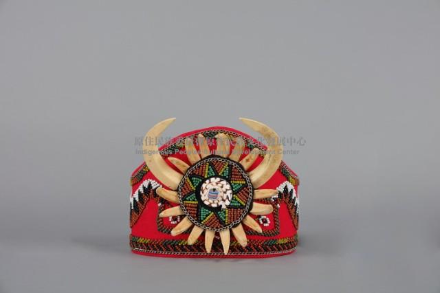 男子珠繡頭飾藏品圖，第1張