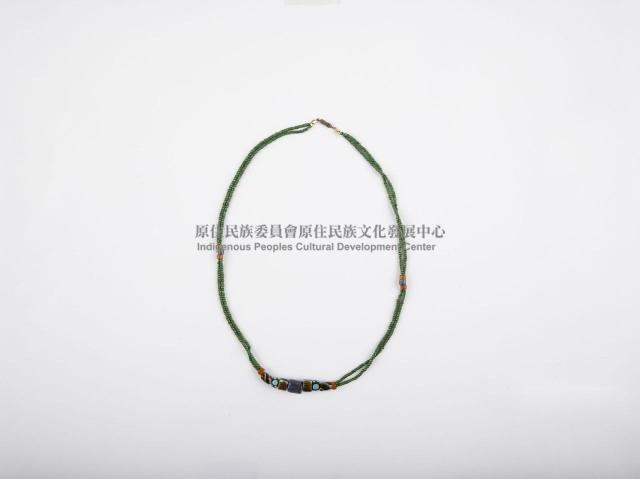 琉璃珠胸飾藏品圖，第2張