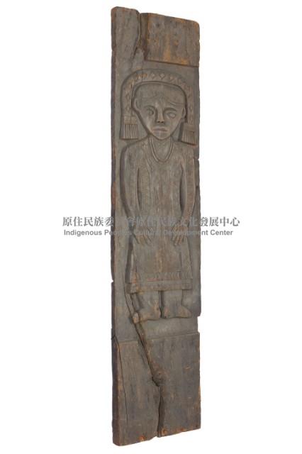 排灣族屋豎板（柱）、木雕板藏品圖，第2張