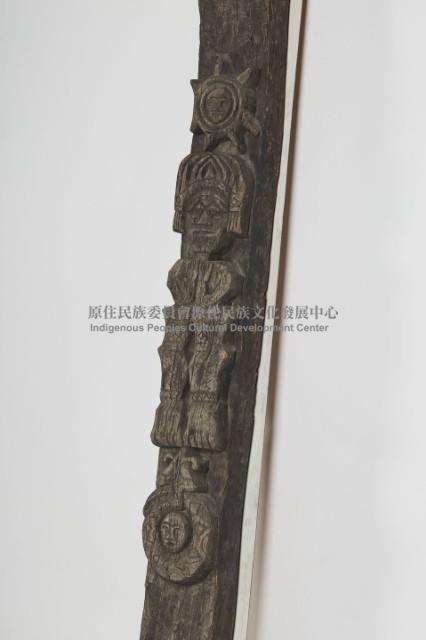 排灣族屋豎板（柱）、木雕屋柱藏品圖，第2張