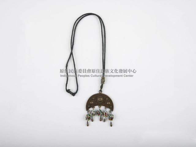 琉璃珠胸飾藏品圖，第2張