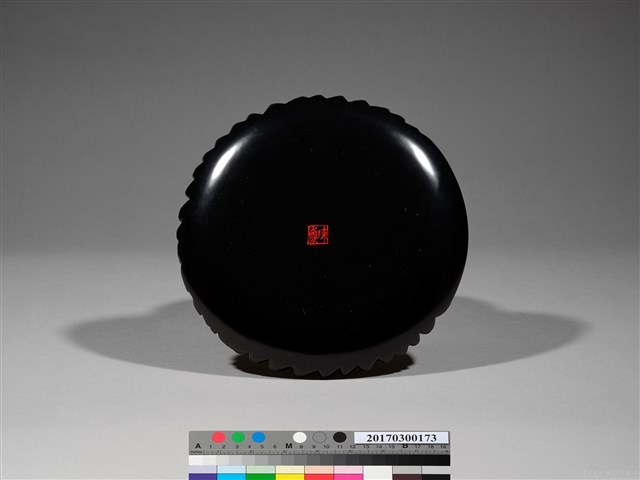 木雕菊花漆盤 藏品圖，第3張