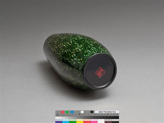 翠綠夾苧花點花瓶 藏品圖，第3張