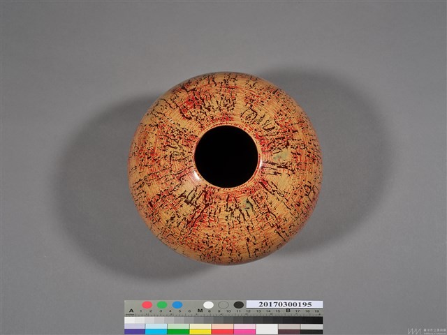 犀皮夾苧花瓶 藏品圖，第3張