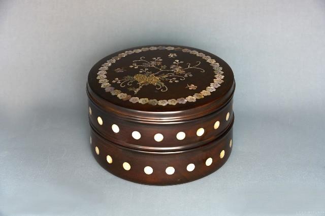 螺鈿花蝶雙層盒 藏品圖，第1張