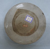 白釉小型盤藏品圖，第1張