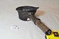 古銅圓弧水瓢狀木炭熨斗藏品圖，第2張