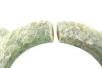 帶四突起玦形耳飾藏品圖，第2張