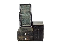 化妝臺藏品圖，第1張