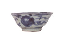 青花寫意纏枝花卉紋茶杯藏品圖，第2張