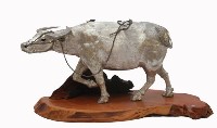 錫雕耕牛雕塑藏品圖，第2張