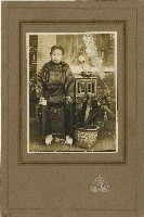 昔時女性長輩之照片藏品圖，第1張